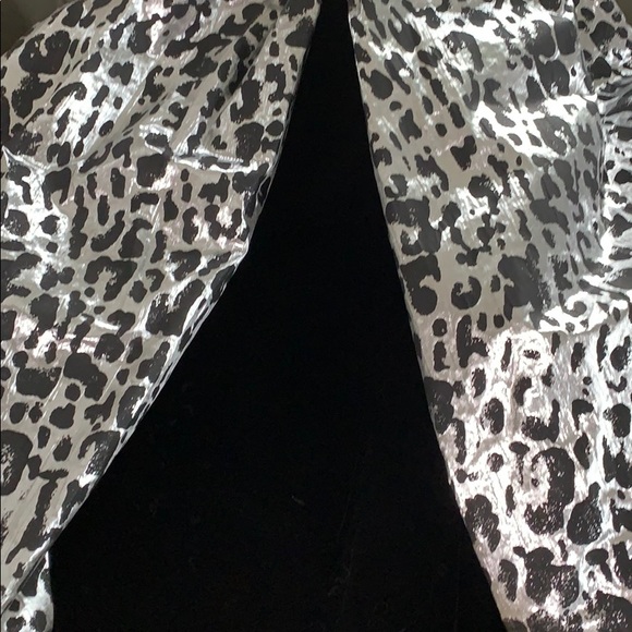 Lawrence gown - Picture 14 of 16